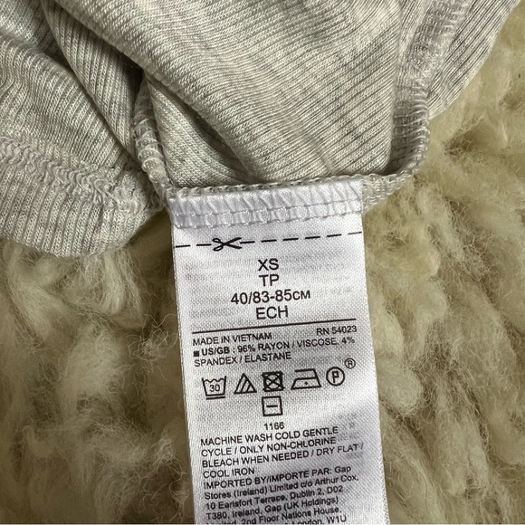 2pc Banana Republic Ribbed Stretchy Scoop Neck Scoop Back Tank - Picture 4 of 4